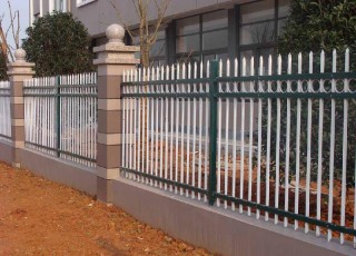 小區(qū)鐵藝護(hù)欄 小區(qū)鐵藝護(hù)欄