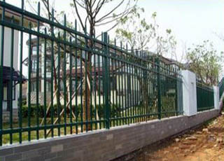 公園鐵藝護(hù)欄 公園鐵藝護(hù)欄