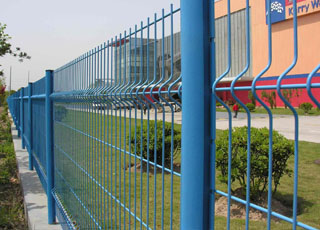 三角折彎護(hù)欄網(wǎng) 三角折彎護(hù)欄網(wǎng)